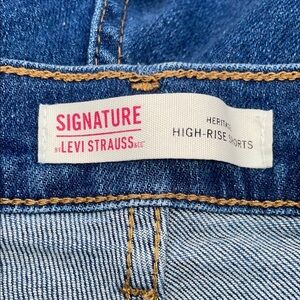 SIGNATURE BY LEVI STRAUSS & CO WOMEN'S 3" CUTOFF SHORTS PLUS SIZE 12, WAIST 31